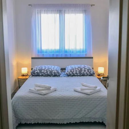Apartmani Mariva Dicmo Extérieur photo