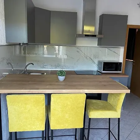 Apartmani Mariva Dicmo Extérieur photo